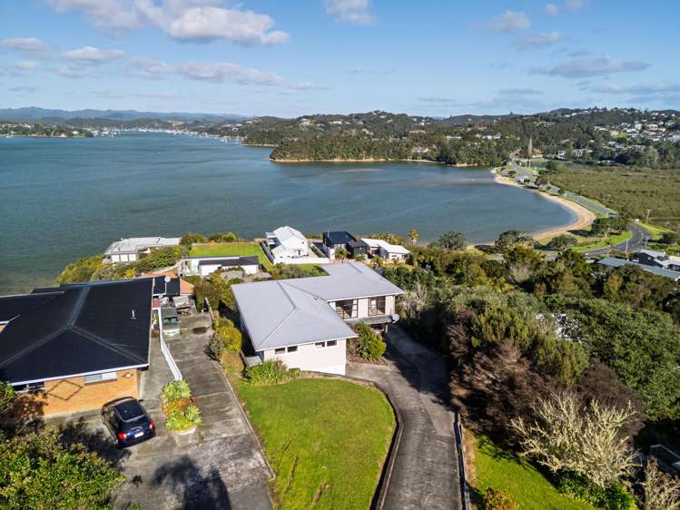 17 Binnie Street Paihia_35