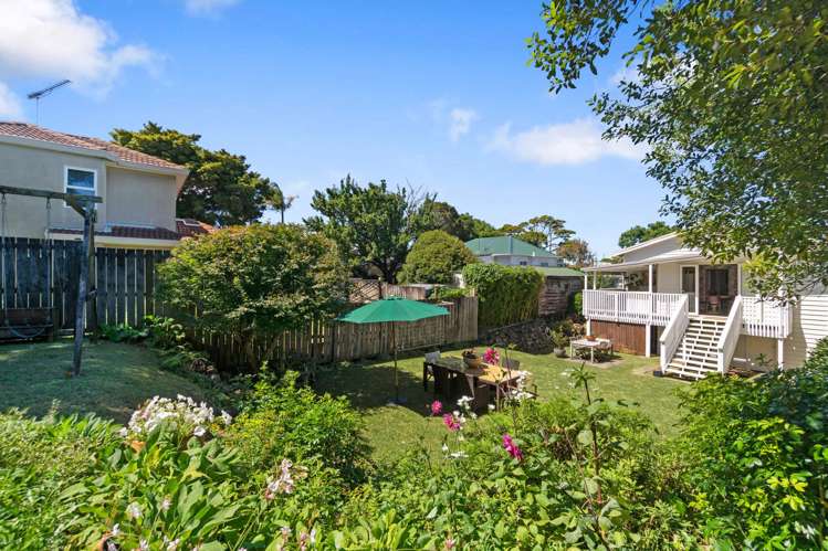 424 Ellerslie-Panmure Highway_0