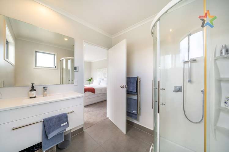 2 Latimer Way Petone_13