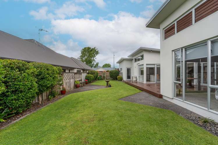 92 St James Drive Huntington_21