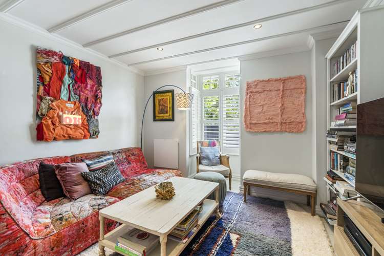 5 Turnbull Road Narrow Neck_11