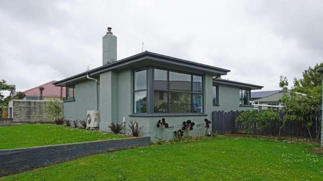 Highly Sought After in Hargest ...