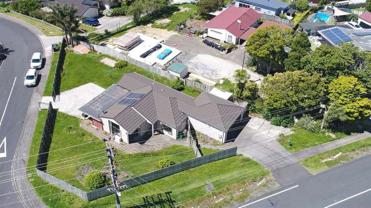 74 Hetherington Road Ranui_1