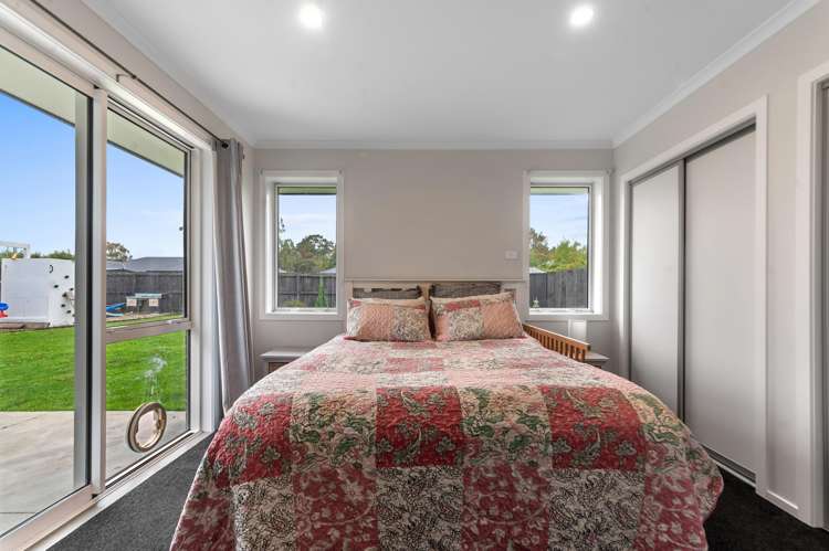 17 Stormlea Drive Southbridge_13