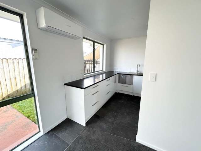 2/14A Keeling Road Henderson_1