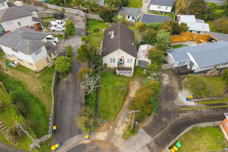 18 Castaing Crescent Te Atatu South_15