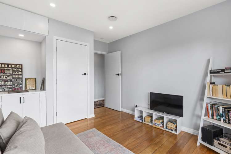 1/37 Hill Crescent Papakura_16