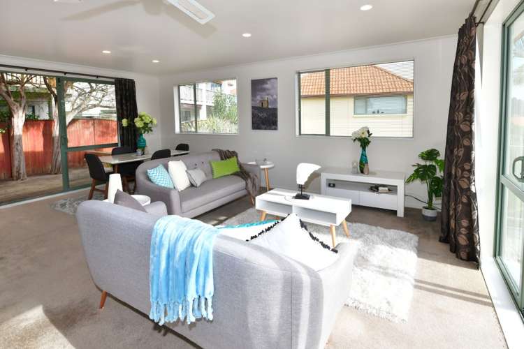 9 Parkwood Crescent Gulf Harbour_20