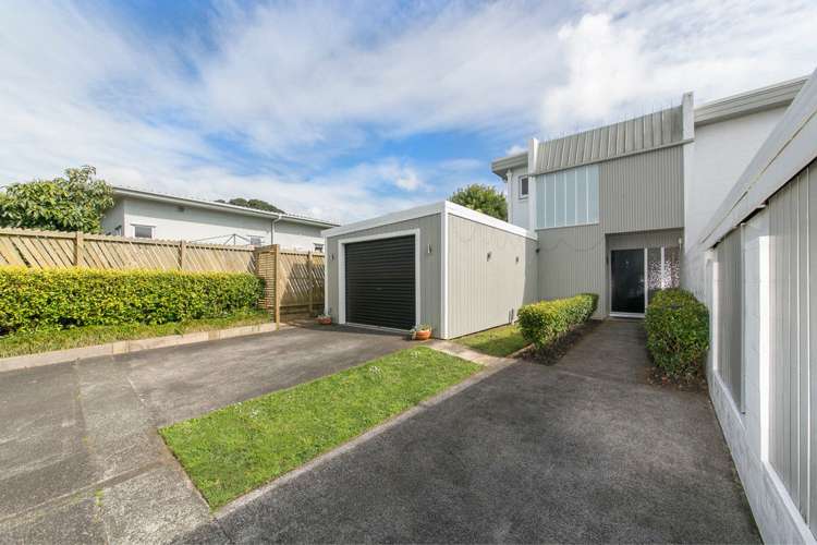 1/67 Moana Avenue One Tree Hill_9