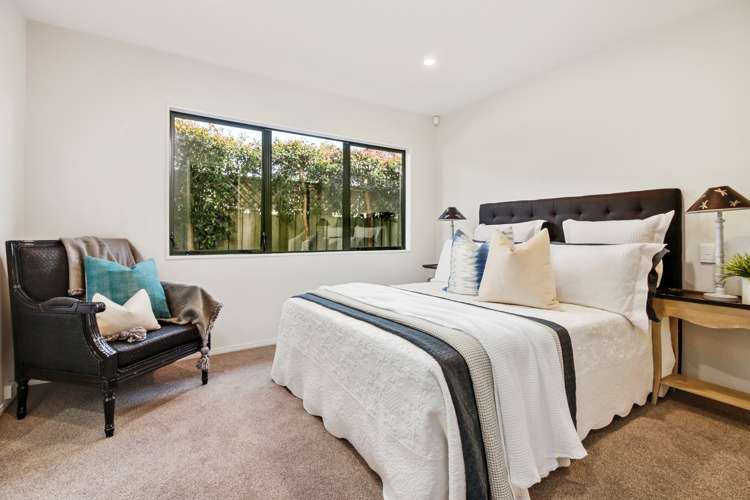 34c Gerard Way Saint Johns_5