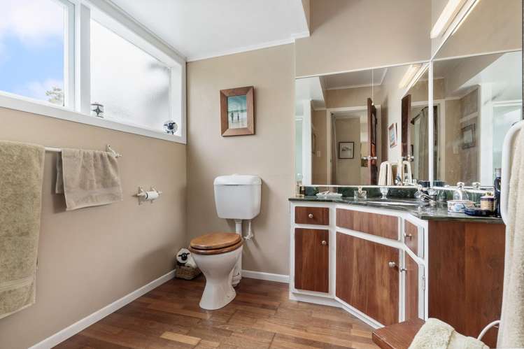 407 Redoubt Road Totara Park_16