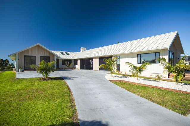 13 Beach Cove Wainui_4