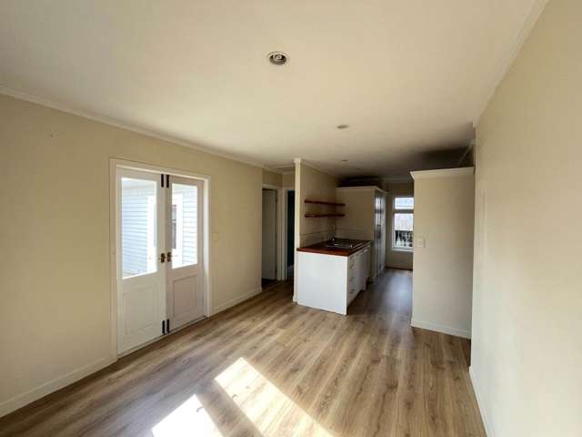 387 West Coast Road Glen Eden_2