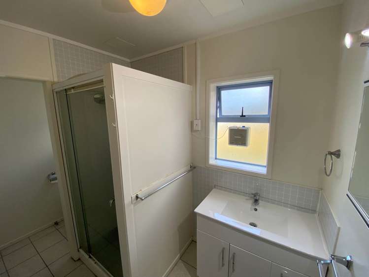 1/10 Brixton Road Manly_7