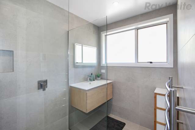 2/10 Washbournes Road Wigram_3