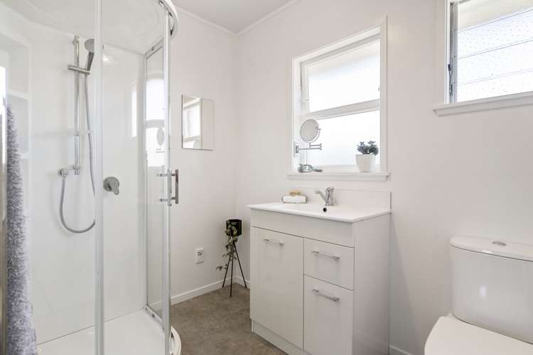 1/766 Beach Road Browns Bay_6