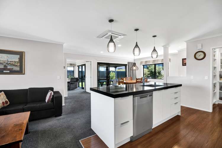 11 Cooke Farm Grove Waiwhakaiho_7