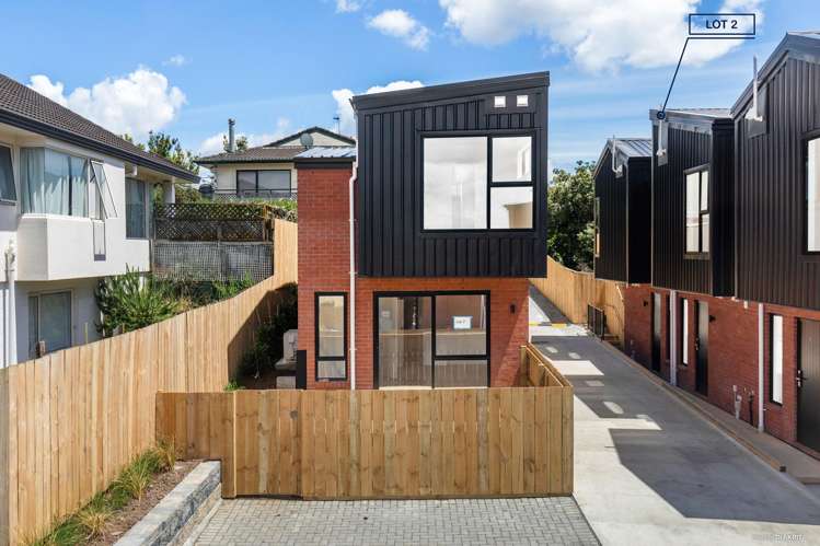 2/24 Carnoustie Drive Wattle Downs_22