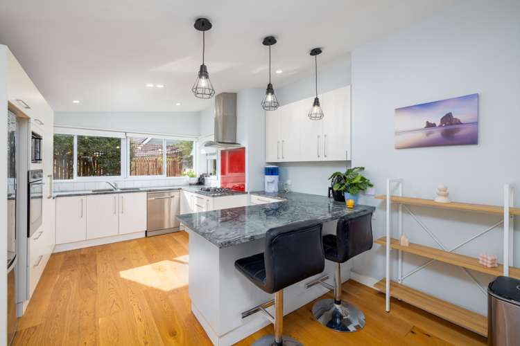 7 Sawtell Place Northcote_6