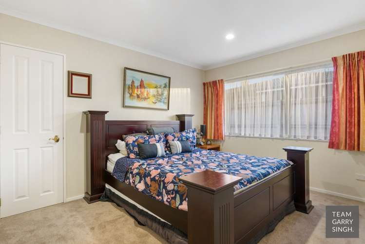 26 Castlehill Court Wattle Downs_9