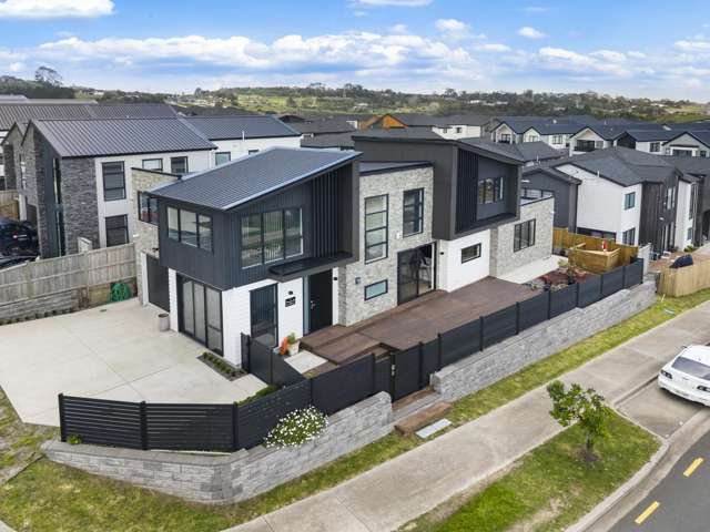 74 Michael Bosher Way Flat Bush_2