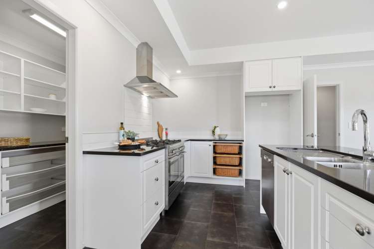 14 Caldera Crescent Pyes Pa_8