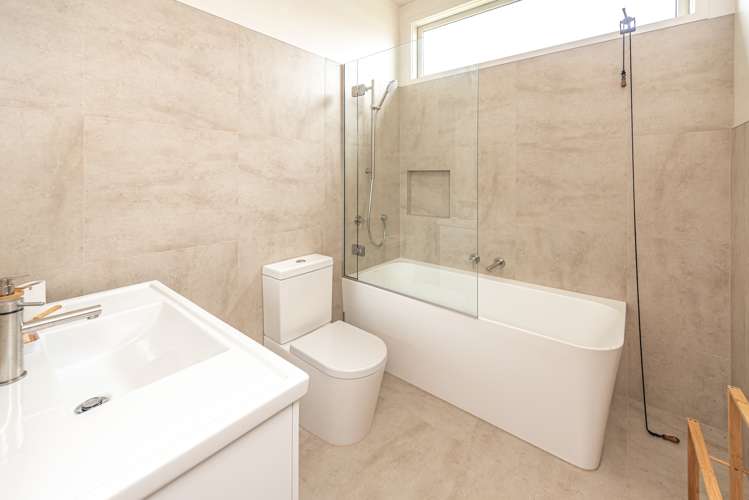 182 Great North Road Otamatea_15