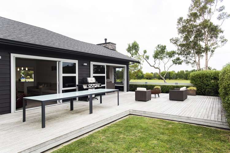 2 Charteris Rise Riverdale_12