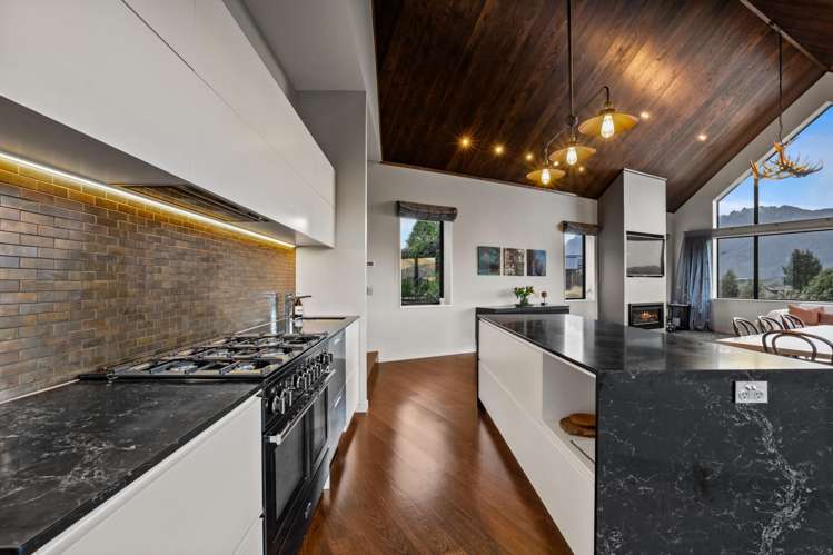 27 Hackett Road Jack's Point_7