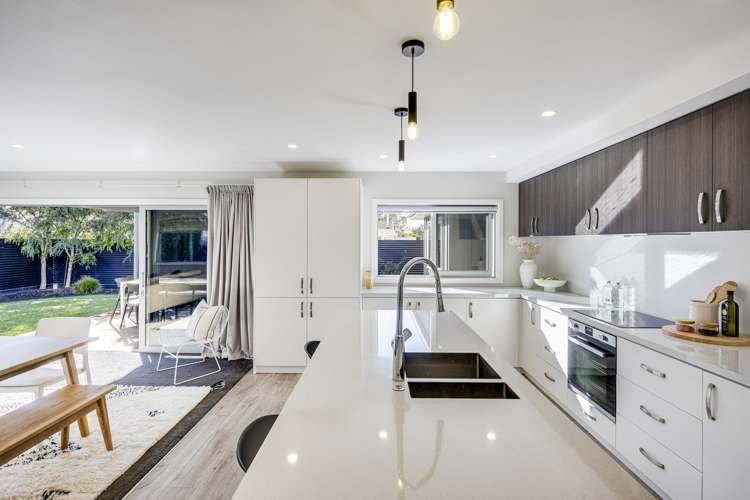 816A Churchill Street Akina_3