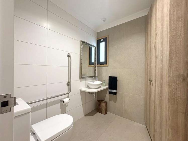 Unit 2, 18L Bower Avenue New Brighton_12