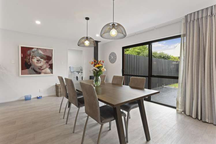 10 Pyatt Place Redwood_11