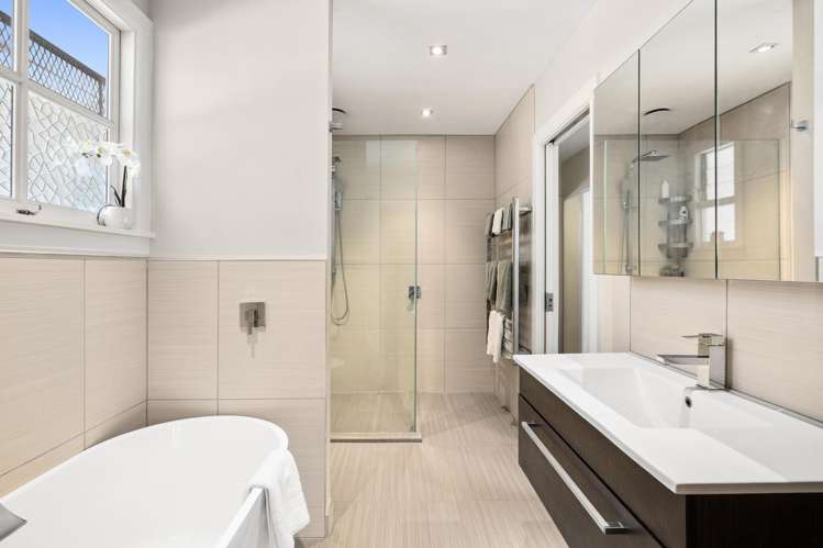 1/203b Clyde Road Burnside_12