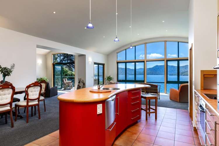 185 Port Underwood Road Waikawa_11