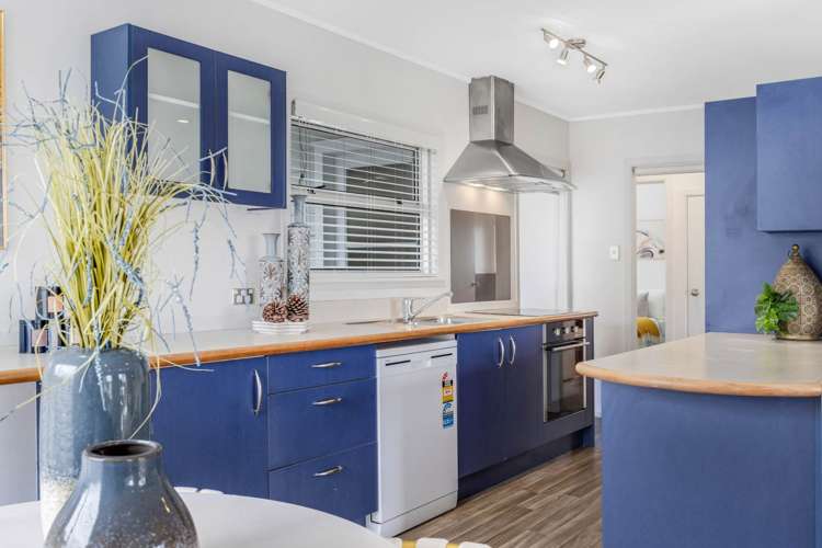 10 Saffron Street Birkdale_13