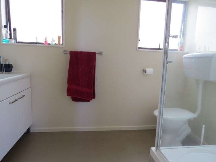 11 Russell Street Winton_9