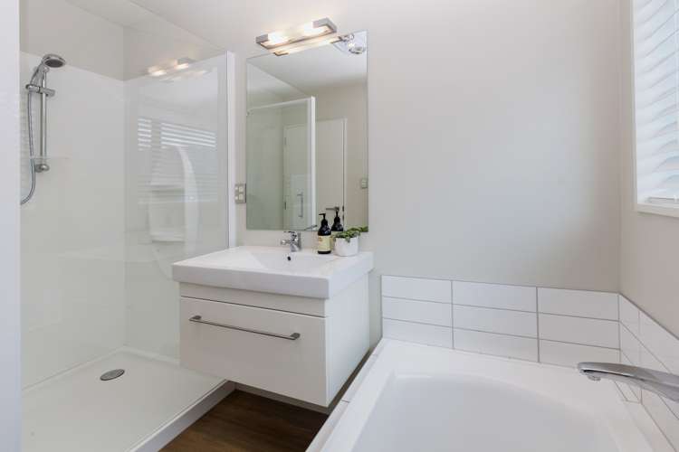 16 Handley Crescent Wigram_17