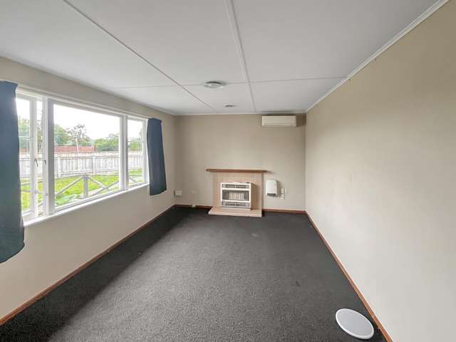 32 Roberts Line 2140_1