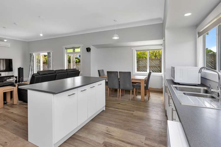 2 Taylor Road Kamo_5