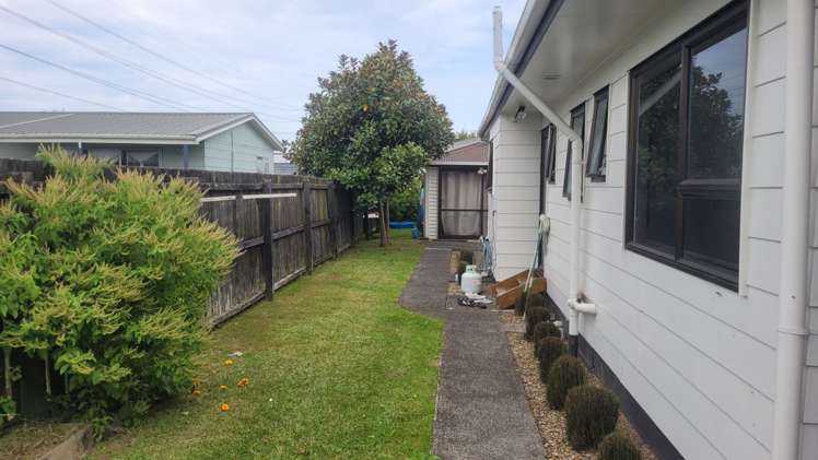  2/256 Porchester Road Takanini_15