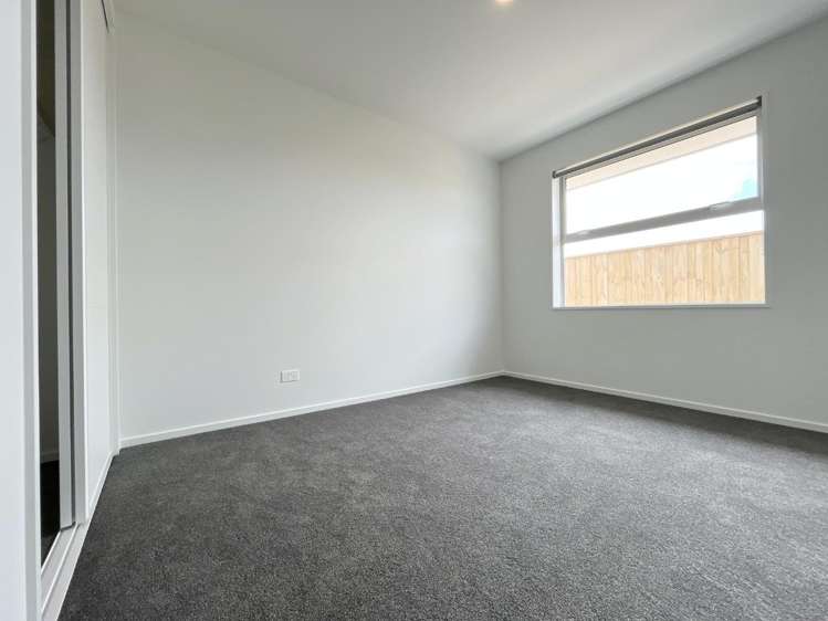 18 Harlequin Drive 11103_13