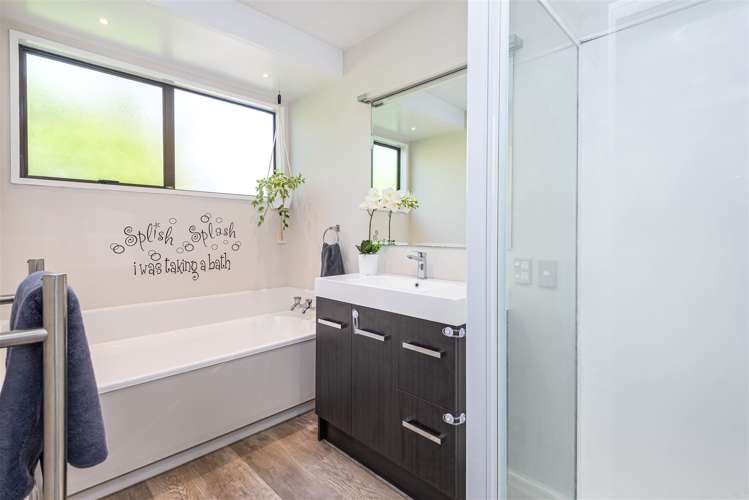 9 Wakelin Place Redwood_13