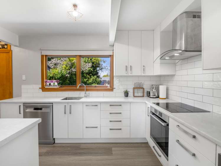 63 Moffat Drive Lincoln_6