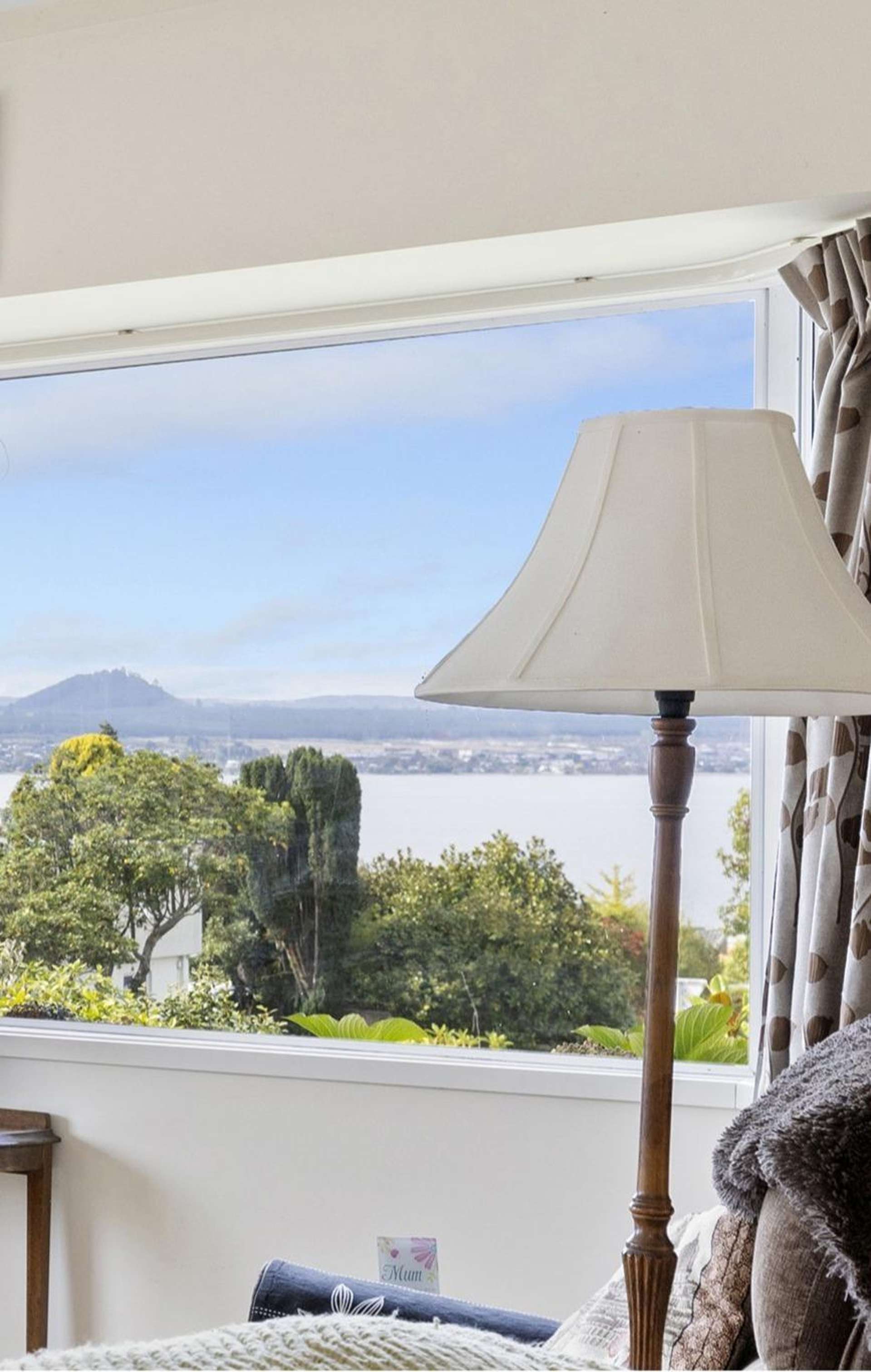 2/8 Kinder Street Acacia Bay_0