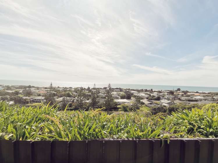2 Whitcombe Terrace Hokitika_23