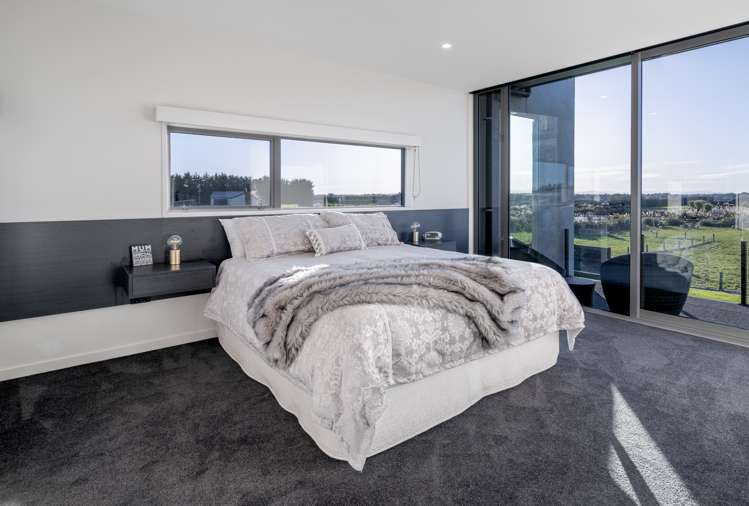 89 Sunrise Drive Seaward Bush_12