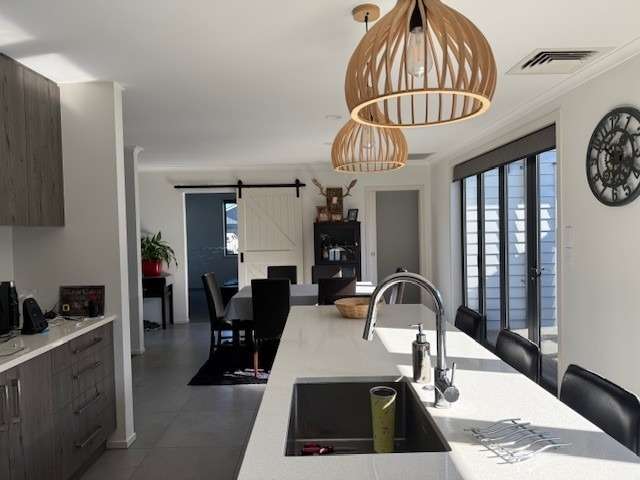 12 Goodwin Crescent Pyes Pa_4