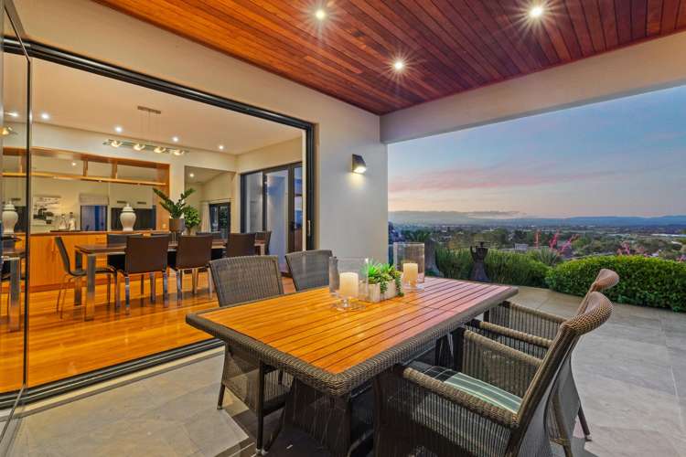 13 and 7 Burbury Ridge Havelock North_1