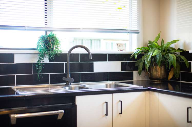 98 Budge Street Riversdale_8