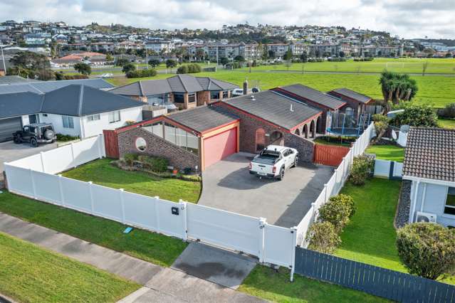 99 Florence Avenue Orewa_1